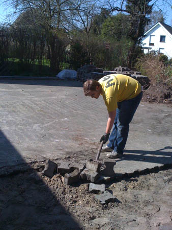 April 2010 275
